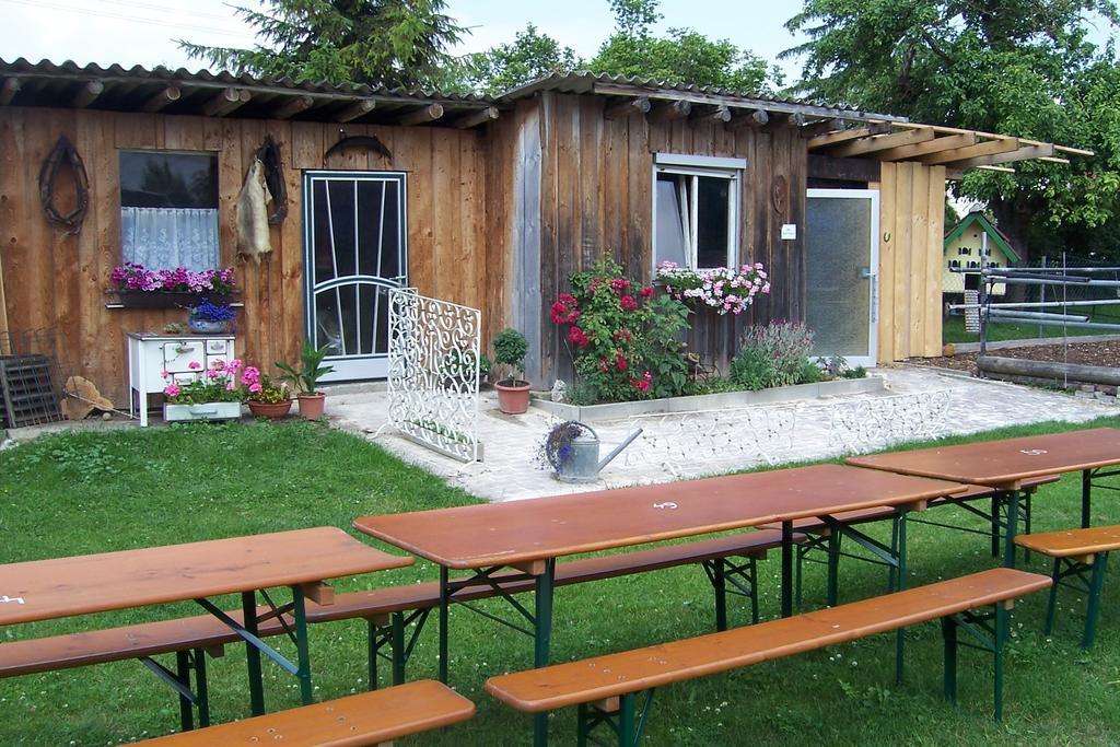 Landhotel Zum Adler Oberbechingen Bagian luar foto