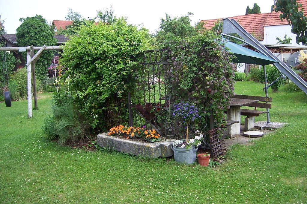 Landhotel Zum Adler Oberbechingen Bagian luar foto